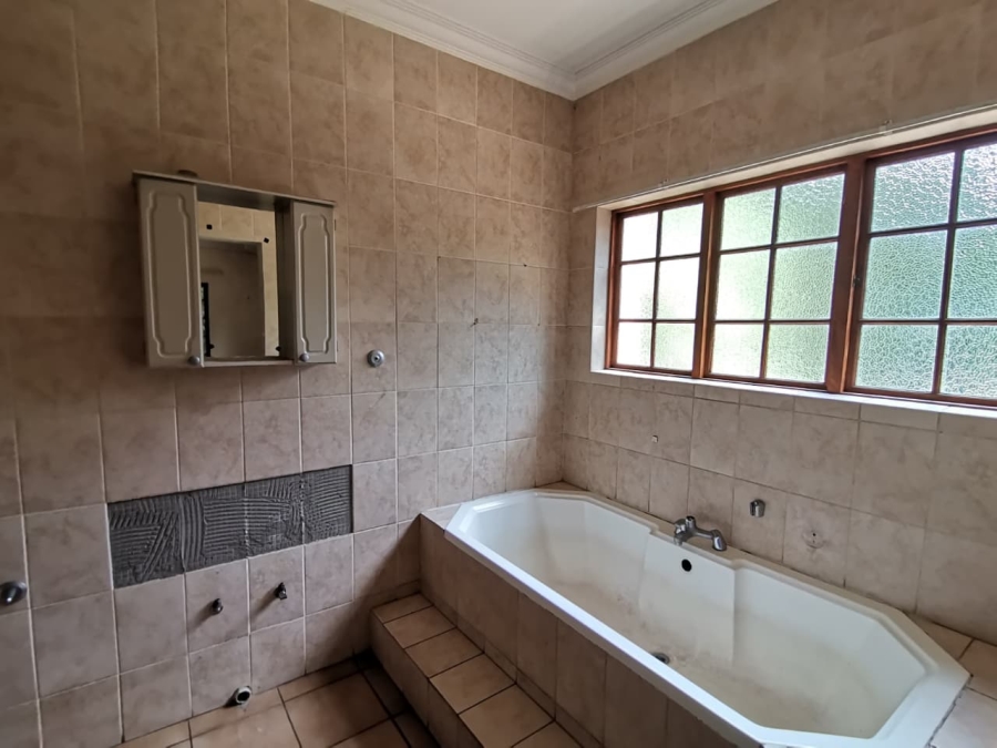 4 Bedroom Property for Sale in Elandsrand North West